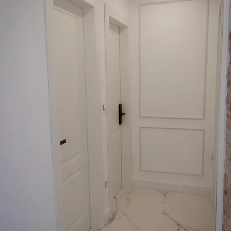 לינה וארוחת בוקר Laurentius Heritage Luxury Diocletian Palace ספליט