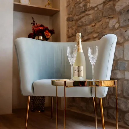 Laurentius Heritage Luxury Diocletian Palace ספליט