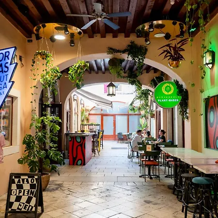 Laurentius Heritage Luxury Diocletian Palace לינה וארוחת בוקר 3*