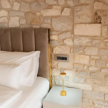 Bed & Breakfast Laurentius Heritage Luxury Diocletian Palace 4*