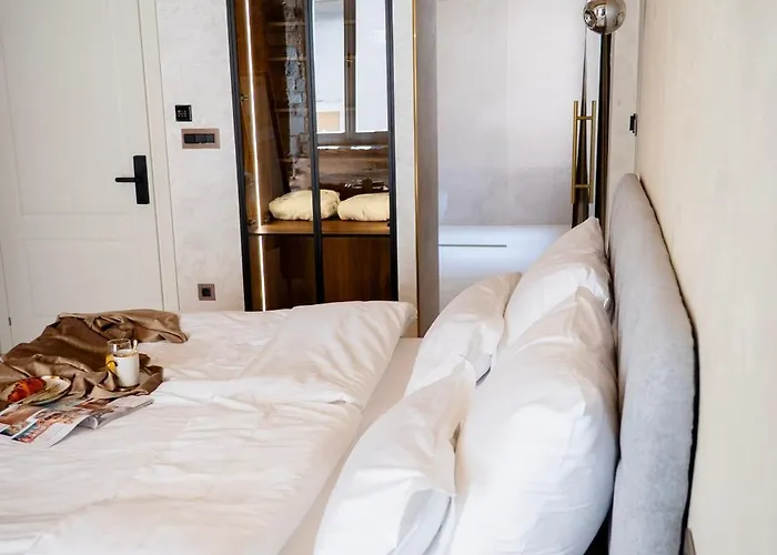 Laurentius Heritage Luxury Diocletian Palace B&B