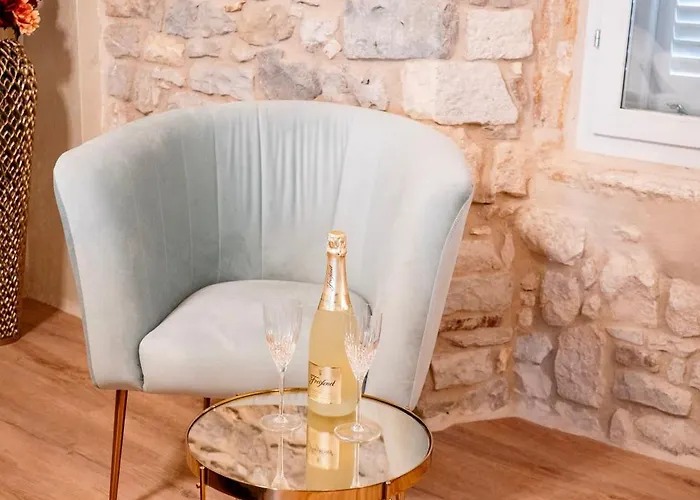 Laurentius Heritage Luxury Diocletian Palace B&B