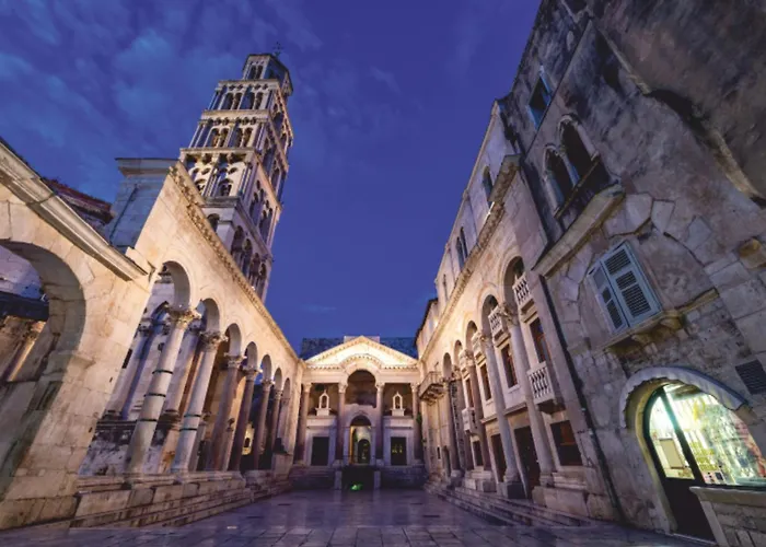 Laurentius Heritage Luxury Diocletian Palace 3* 스플리트