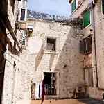 Laurentius Heritage Luxury Diocletian Palace 3* Split
